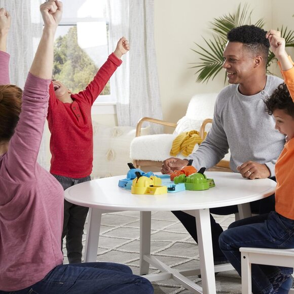 Hungry Hungry Hippos Gaming Bilingual For Age 4+  Hasbro Gaming New Sealed - Picture 7 of 14